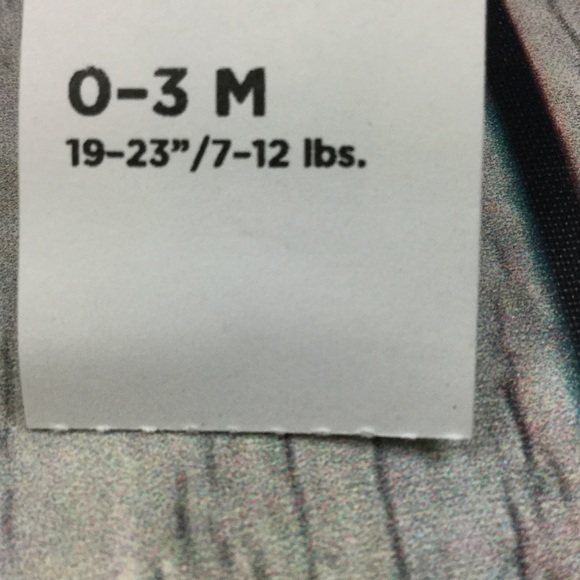 Old Navy 0 3 Month Christmas Elf Layette Outfit - Picture 3 of 3